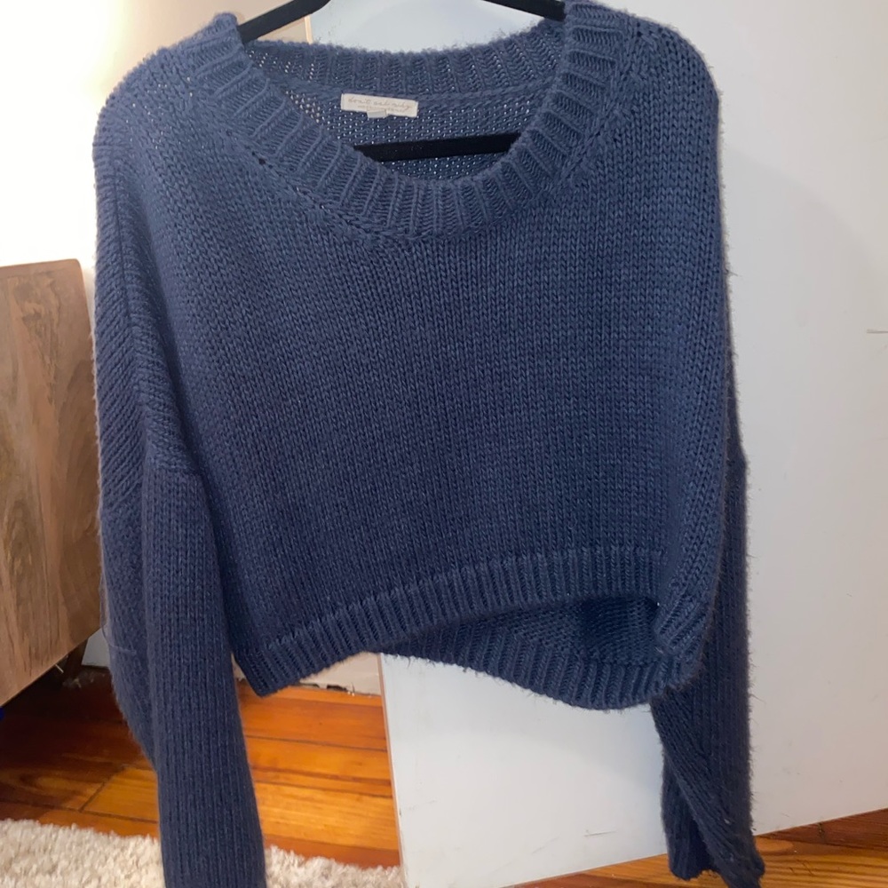 Baggy cropped sweater